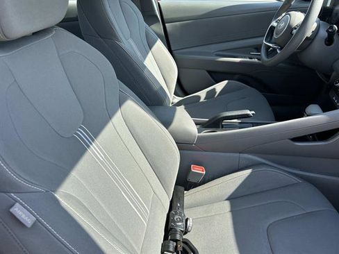 Used 2024 Hyundai Elantra SEL image 20