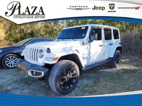 Used 2022 Jeep Wrangler Unlimited Sahara image 1