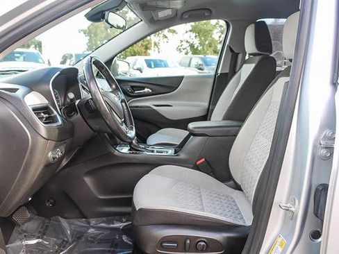 Used 2022 Chevrolet Equinox LT image 18