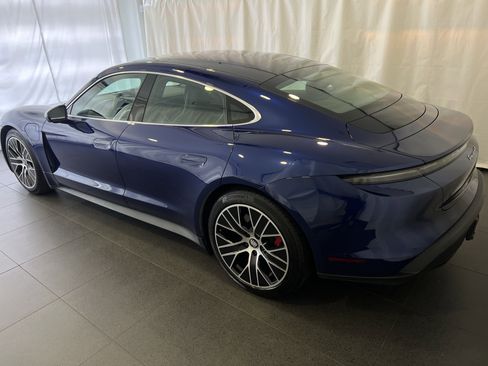 Certified 2022 Porsche Taycan 4S image 3