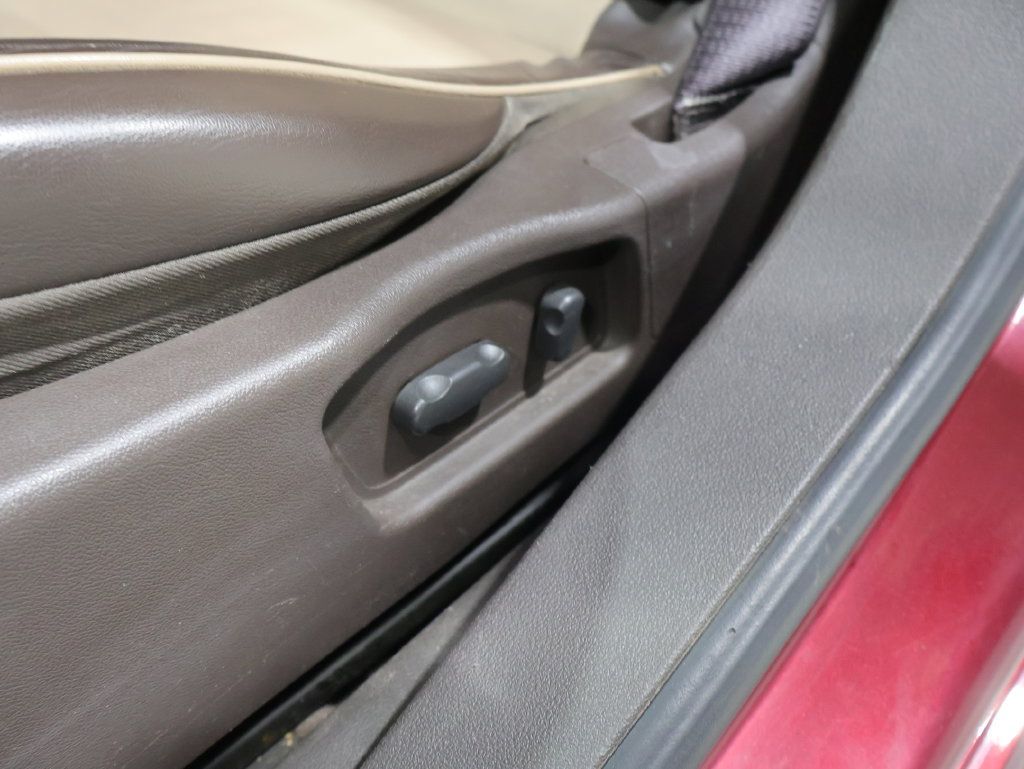 Used 2008 Chevrolet Malibu LTZ FWD image 18