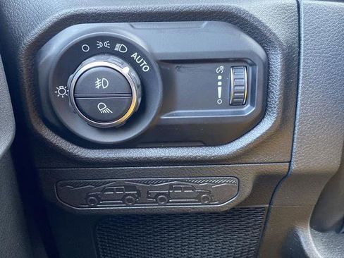 New 2025 Jeep Gladiator Willys image 23