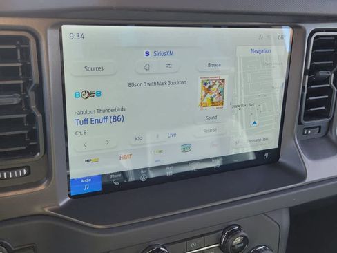 Used 2025 Ford Bronco Badlands image 23