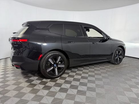 Used 2024 BMW iX xDrive50 AWD/4WD image 7