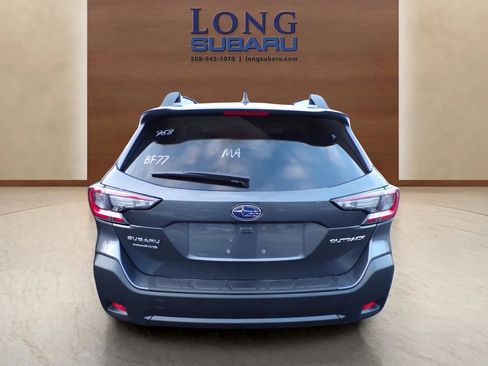 Certified 2025 Subaru Outback Premium image 4