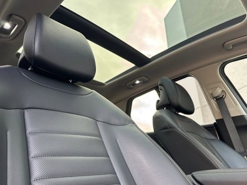 Used 2024 Kia Sportage SX image 18