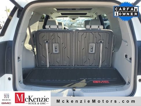 Used 2023 GMC Acadia SLT w/ Technology Package AWD/4WD image 37