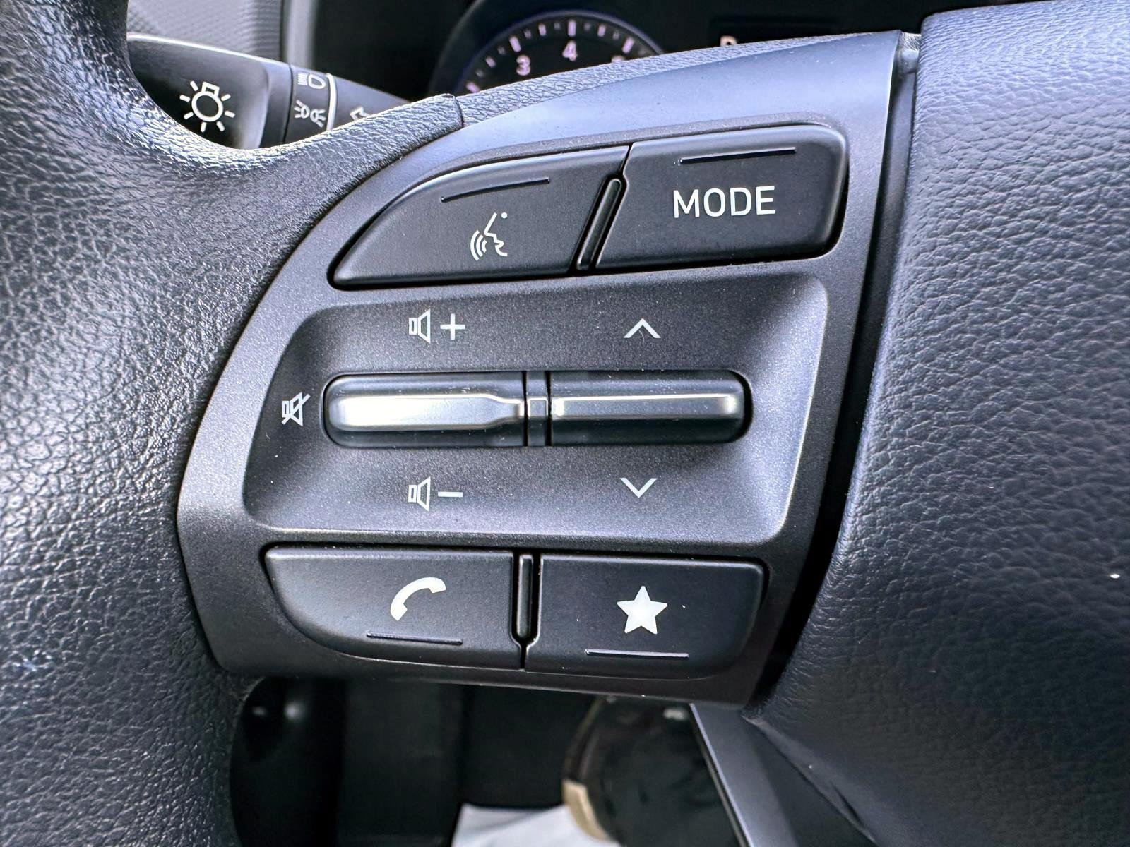 Used 2023 Hyundai Kona SEL AWD/4WD image 17