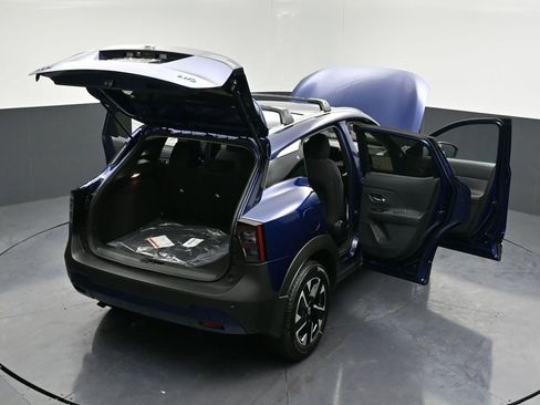New 2026 Nissan Kicks SV w/ Cold Weather Package AWD/4WD image 31