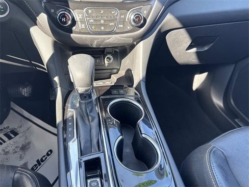 Used 2023 Chevrolet Equinox Premier image 21