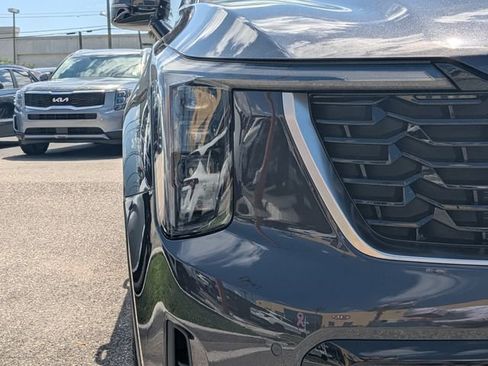 New 2026 Kia Sorento S FWD image 9