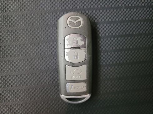 Used 2015 MAZDA MAZDA3 i SV image 32