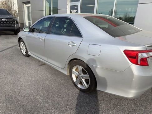Used 2013 Toyota Camry SE image 19