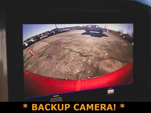 Used 2021 Chevrolet Silverado 1500 Custom image 3