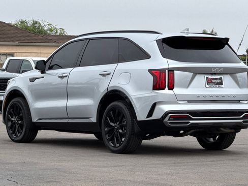 Used 2022 Kia Sorento SX image 6