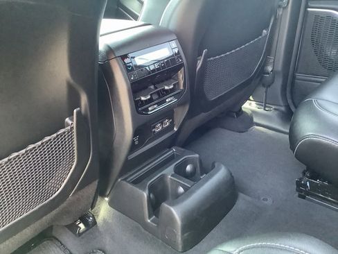 Used 2024 Jeep Grand Cherokee L Limited w/ Luxury Tech Group II image 31