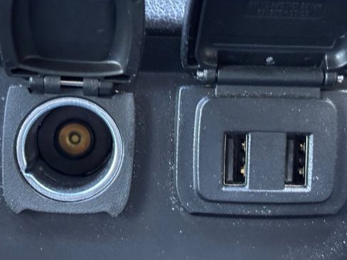 Used 2020 GMC Yukon SLT image 6