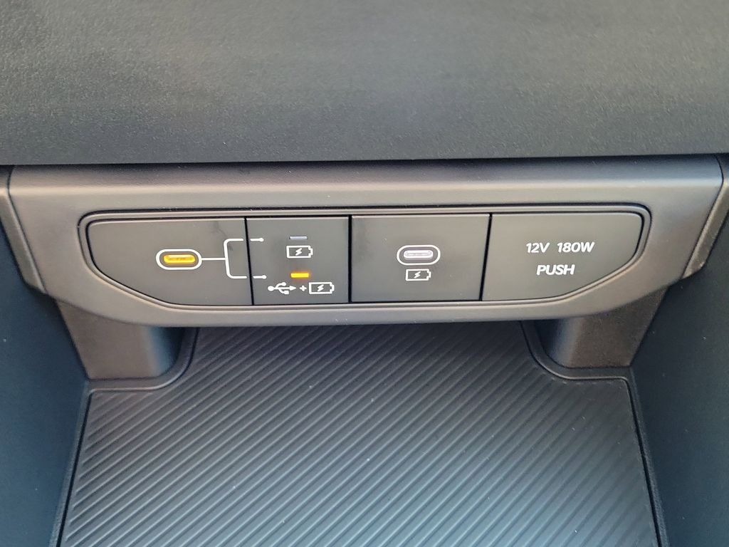 New 2026 Kia K4 FWD image 31