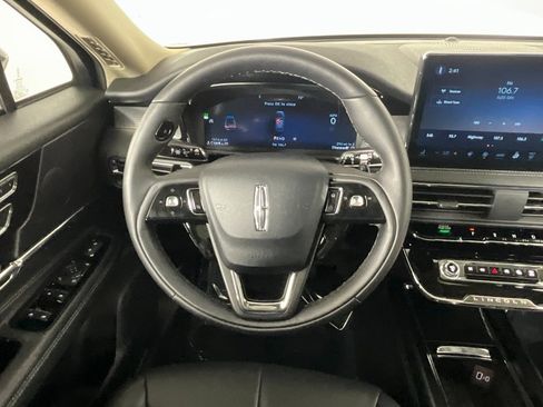 Used 2025 Lincoln Corsair FWD w/ Equipment Group 101A image 11