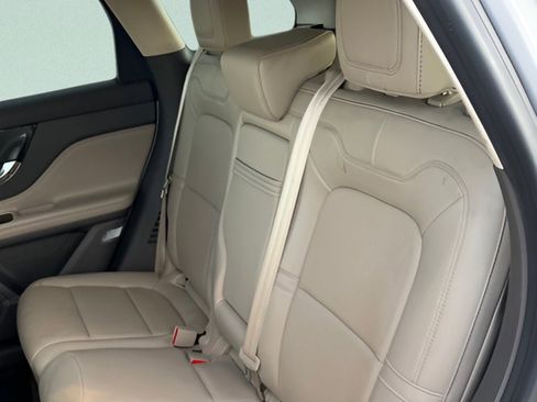 Used 2022 Lincoln Corsair Grand Touring image 21