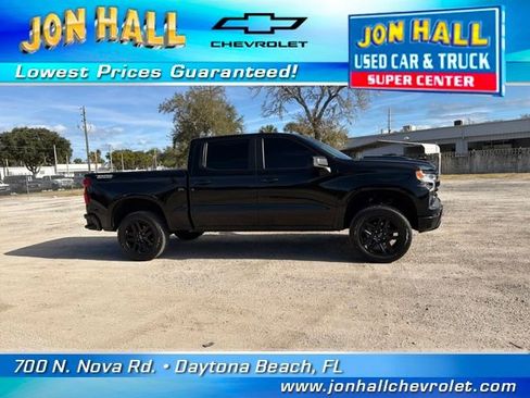Used 2025 Chevrolet Silverado 1500 LT Trail Boss w/ Convenience Package II image 18