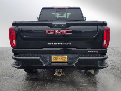 Used 2022 GMC Sierra 2500 AT4 w/ AT4 Preferred Package AWD/4WD image 4