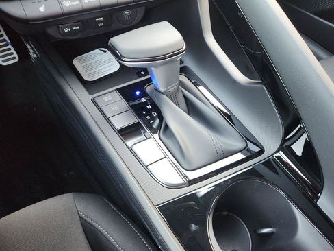 New 2026 Hyundai Elantra SEL Sport FWD image 18