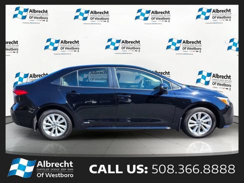 Used 2024 Toyota Corolla LE w/ LE Convenience Package AWD/4WD image 6