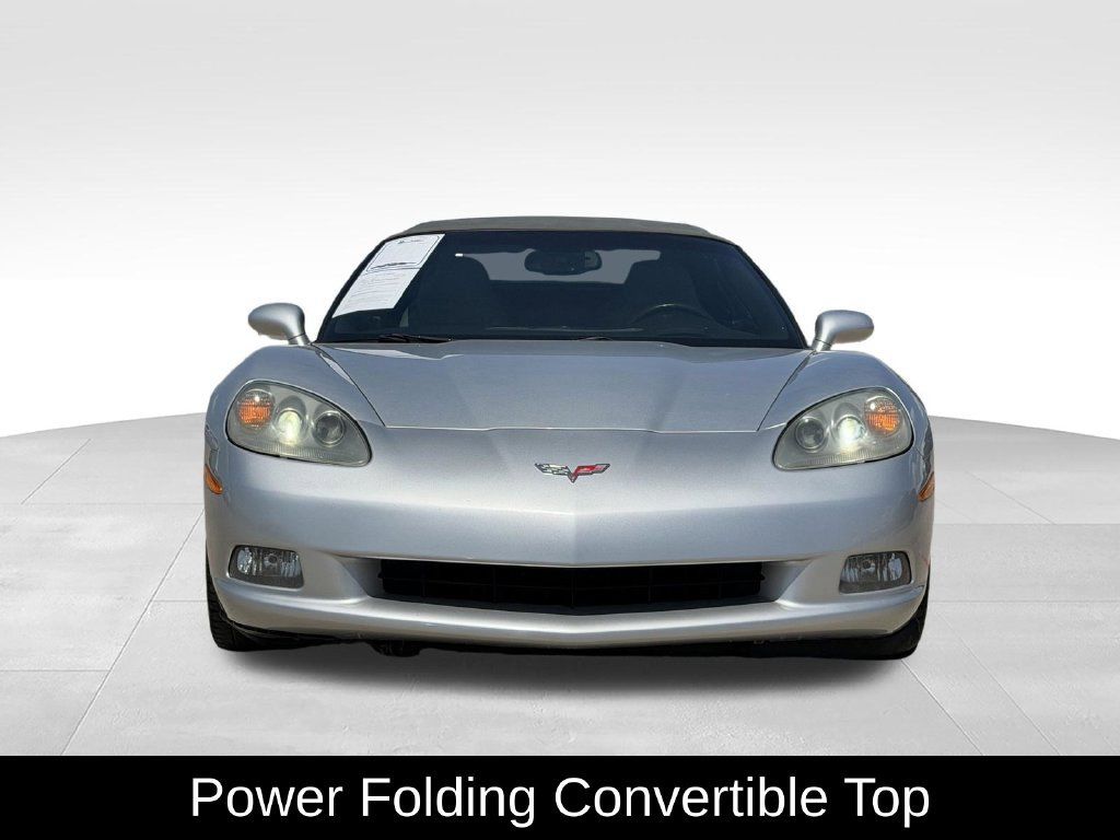 Used 2010 Chevrolet Corvette Convertible w/ Preferred Equipment Group RWD image 4