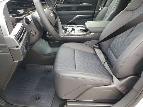 New 2026 Cadillac Escalade IQ Sport 1 w/ LPO, ONYX Package AWD/4WD image 31