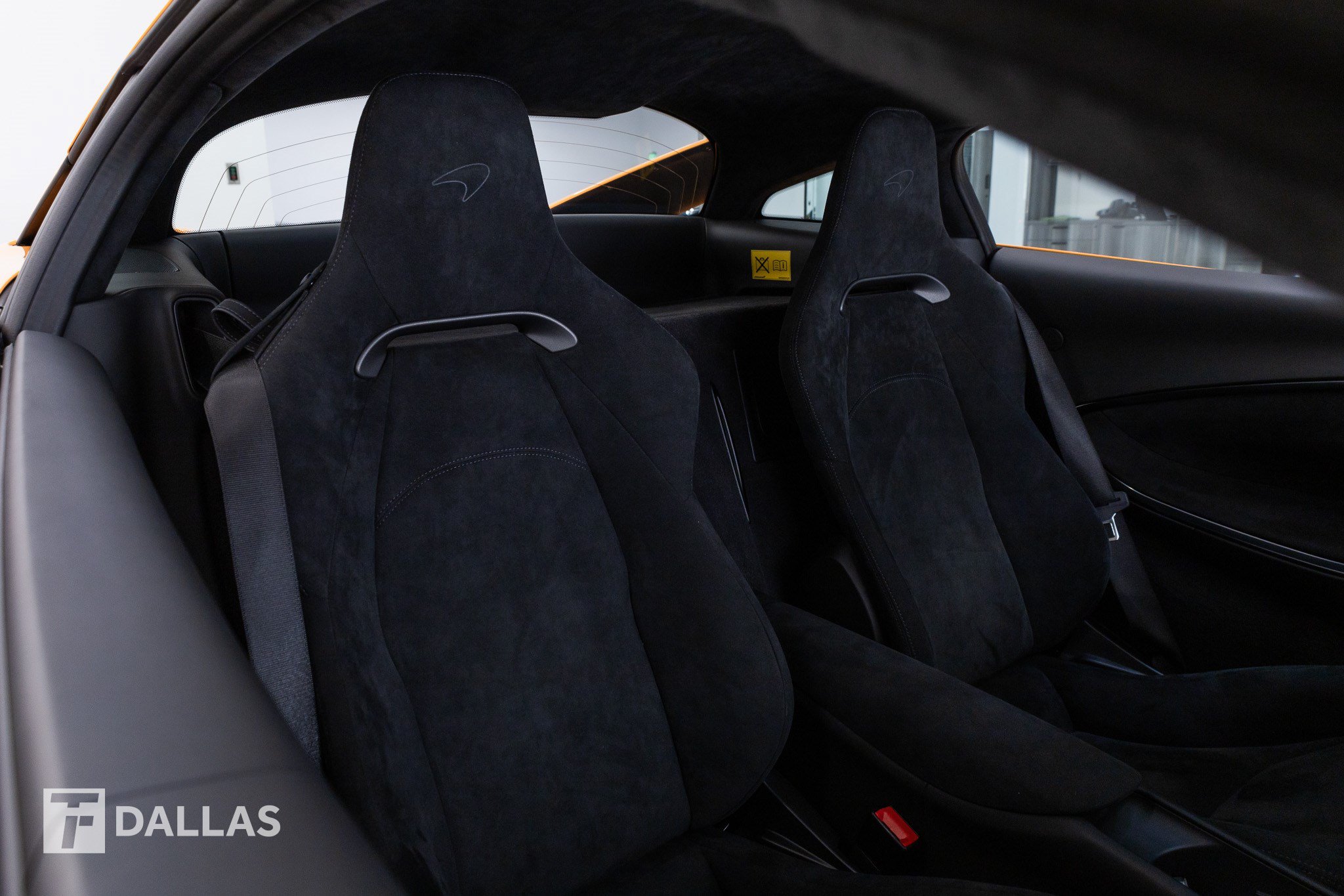 Used 2026 McLaren Artura RWD image 31