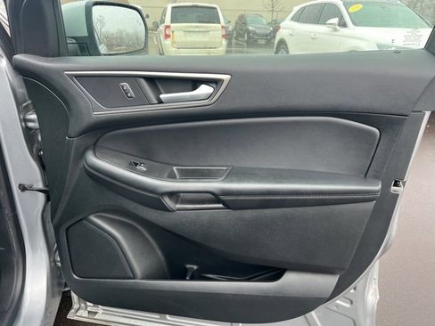 Used 2023 Ford Edge SEL w/ Convenience Package image 10