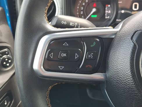 Used 2024 Jeep Wrangler Unlimited Sahara AWD/4WD image 19
