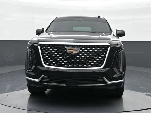 Certified 2025 Cadillac Escalade Premium Luxury AWD/4WD image 6