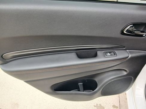 Used 2022 Dodge Durango R/T w/ Trailer Tow Group IV image 17