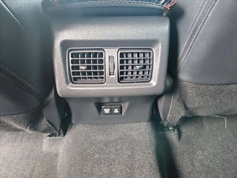 Used 2025 Toyota Camry XLE FWD image 17