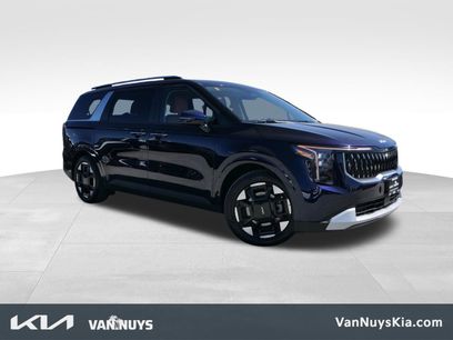 Used 2025 Kia Carnival EX