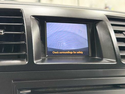 Used 2011 Toyota Highlander 4WD w/ Tech Pkg image 19