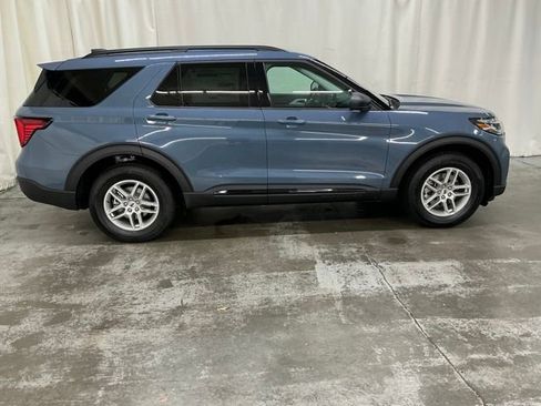 New 2026 Ford Explorer Active AWD/4WD image 2