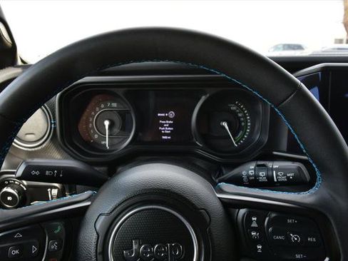 Used 2024 Jeep Wrangler Unlimited Rubicon 4xe AWD/4WD image 19