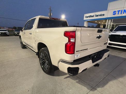 New 2026 Chevrolet Silverado 1500 High Country AWD/4WD image 10