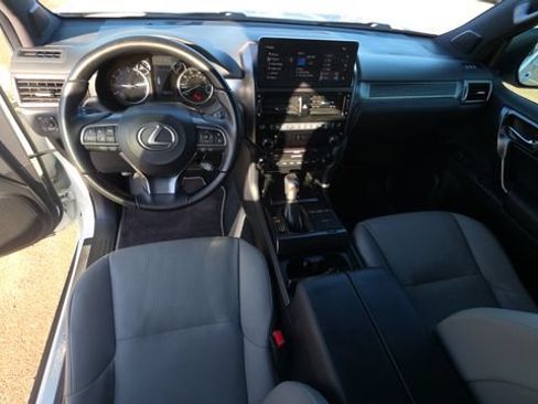 Used 2023 Lexus GX 460 w/ Black Line Special Edition AWD/4WD image 19