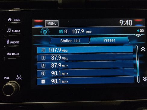 Used 2019 Honda Civic EX image 25