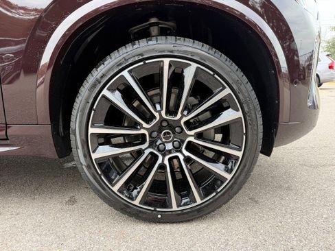 New 2026 Volvo XC90 B6 Plus w/ Protection Package Premier AWD/4WD image 7