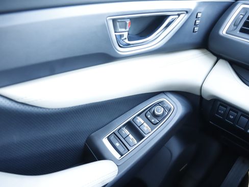 New 2025 Subaru Ascent Limited w/ Popular Package #2 image 25