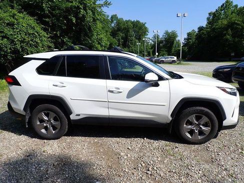 Certified 2023 Toyota RAV4 LE AWD/4WD image 2