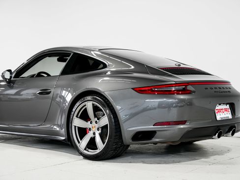 Used 2019 Porsche 911 Carrera 4S image 38