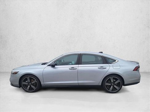 Used 2023 Honda Accord Sport image 8