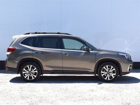 Used 2019 Subaru Forester Limited AWD/4WD image 6