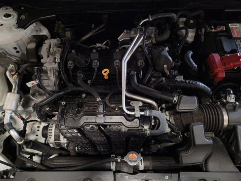 Used 2025 Nissan Altima 2.5 SV FWD image 30